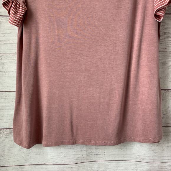 Hailey & Co Mauve Pink Short Sleeve Blouse with Striped Ruffle Cuffs Size L - Picture 3 of 12
